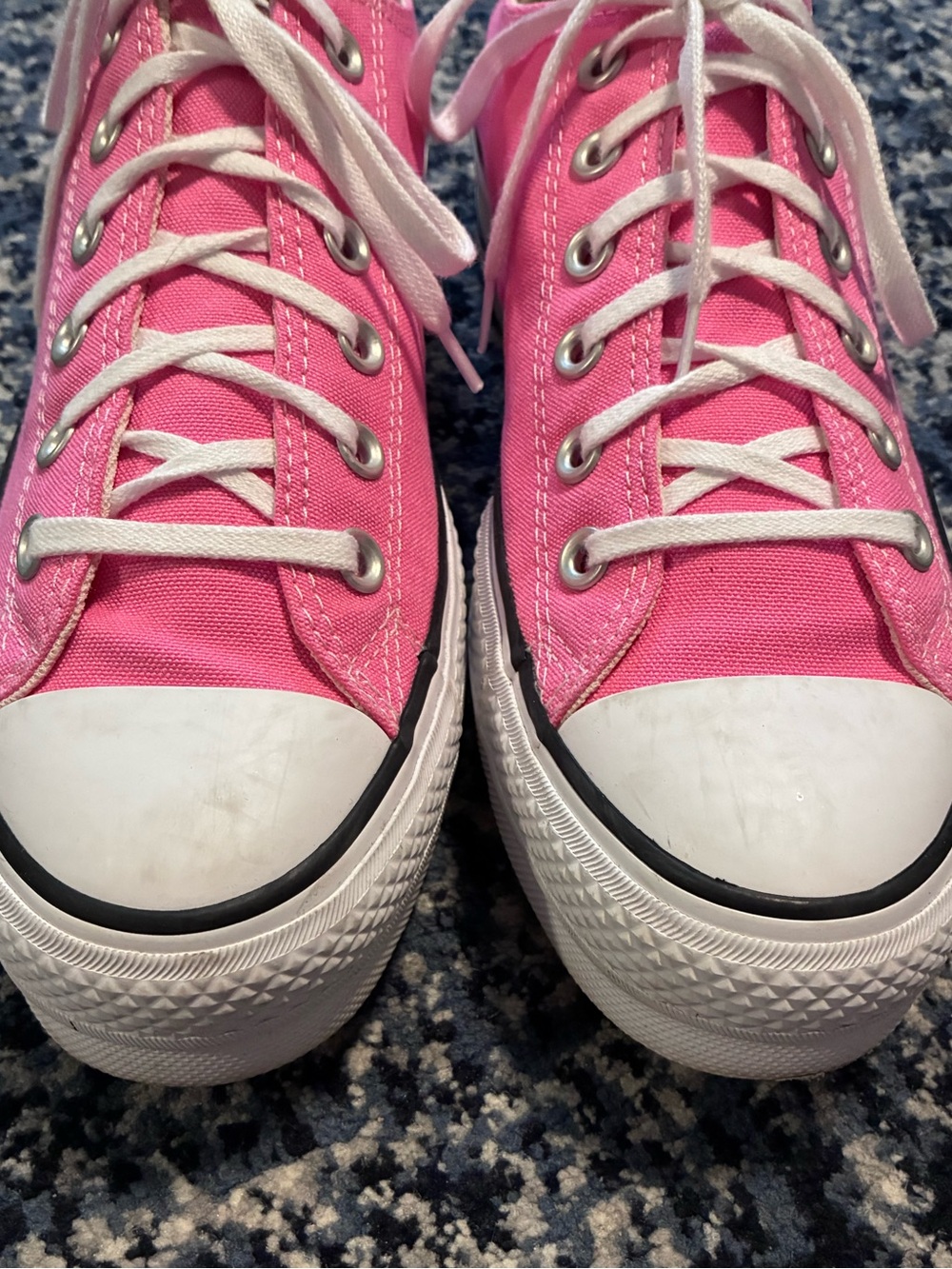 Converse Chuck Taylor All Star Platform
PINK Women’s Size 9 low tops